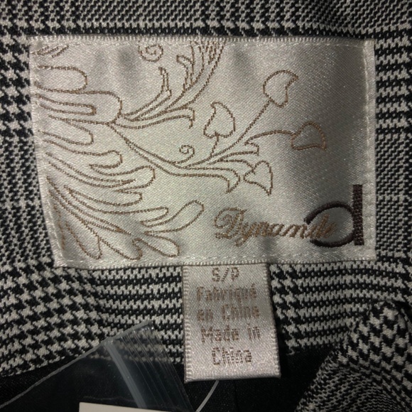 Blazer - Picture 3 of 4